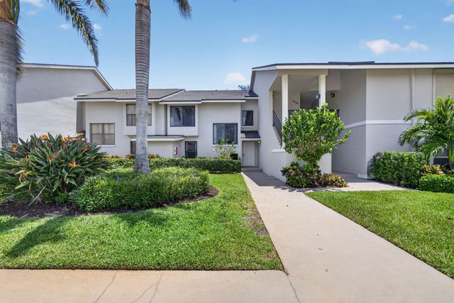 2104 Fairway Drive S, Jupiter, FL 33477