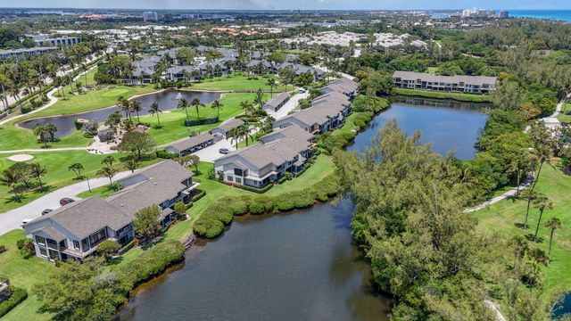 2104 Fairway Drive S, Jupiter, FL 33477