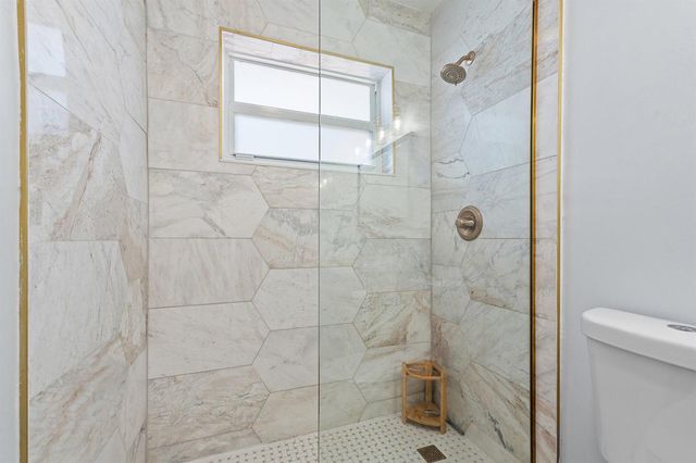 1401 N Lake Court, Lake Clarke Shores, FL 33406