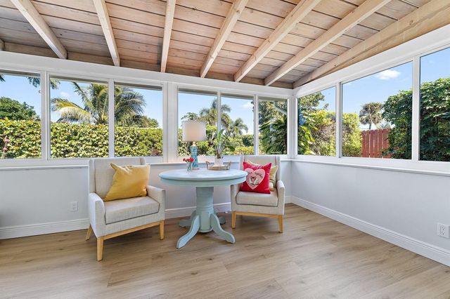 1401 N Lake Court, Lake Clarke Shores, FL 33406