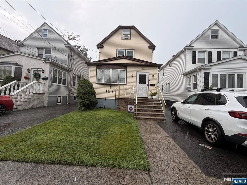 114 Woodland Avenue, Little Ferry, NJ 07643