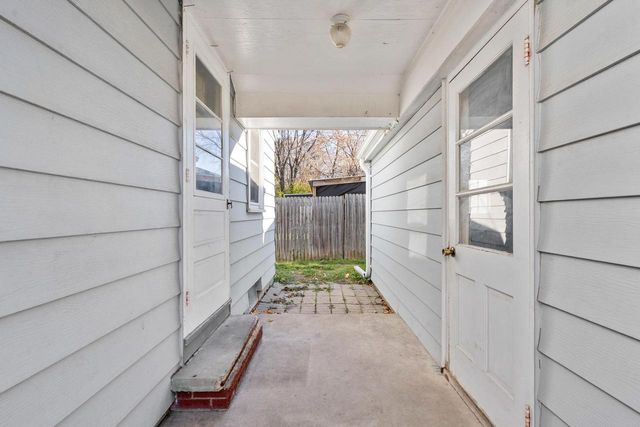 400 S DOUGLAS STREET, Appleton, WI 54914