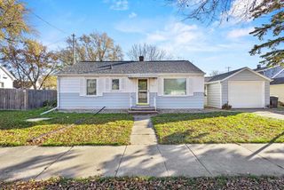 400 S DOUGLAS STREET, Appleton, WI 54914