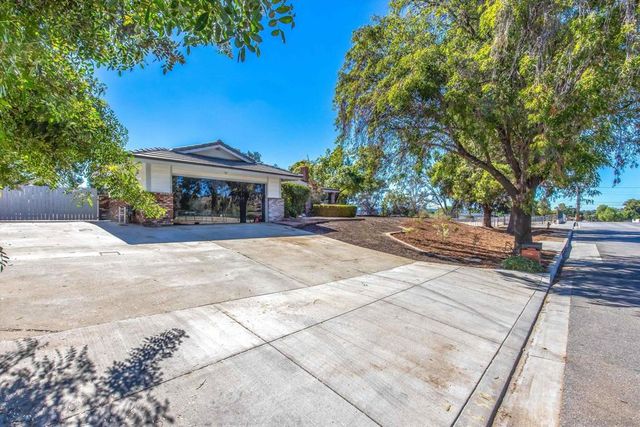 33155 Avenue D, Yucaipa, CA 92399