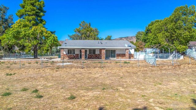 33155 Avenue D, Yucaipa, CA 92399