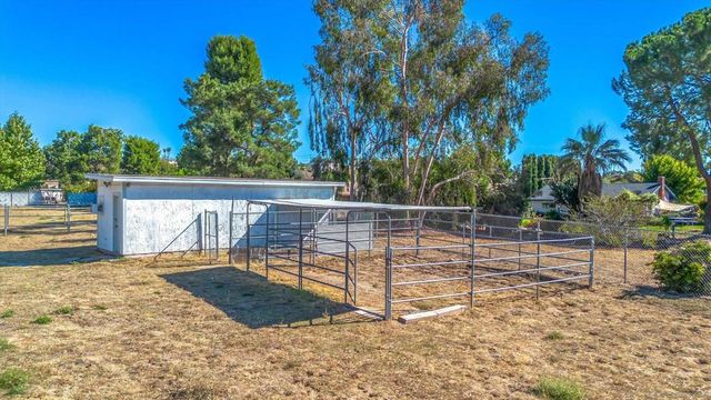 33155 Avenue D, Yucaipa, CA 92399