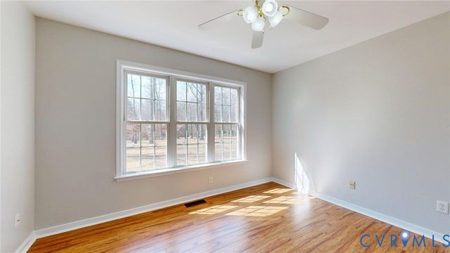 10498 Dellwood Rd, Glen Allen, VA 23059