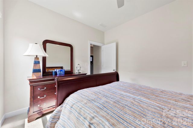 5727 Lavaux Court, Charlotte, NC 28214