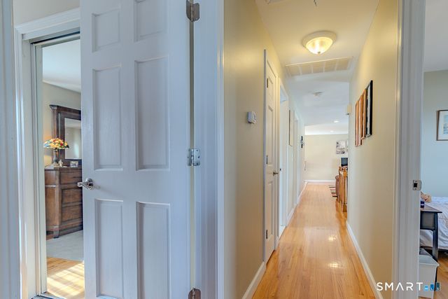 15 Cricket Lane, Newington, CT 06111