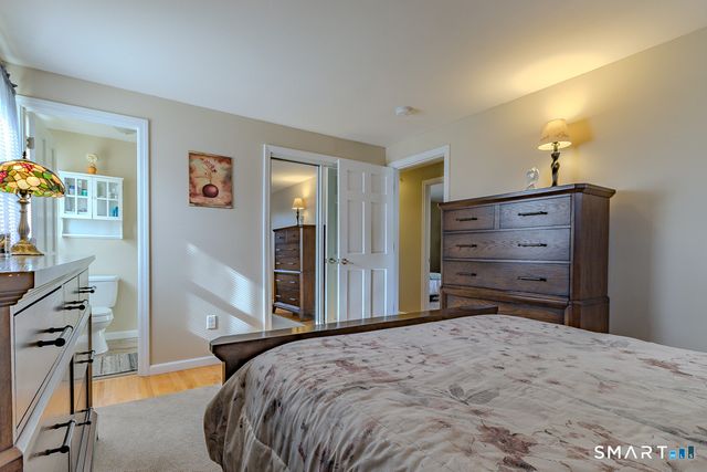 15 Cricket Lane, Newington, CT 06111