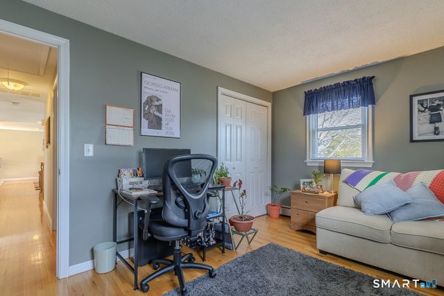 15 Cricket Lane, Newington, CT 06111