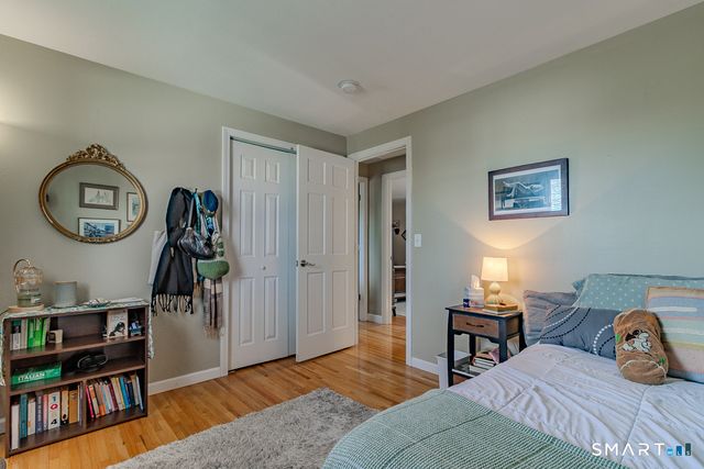 15 Cricket Lane, Newington, CT 06111