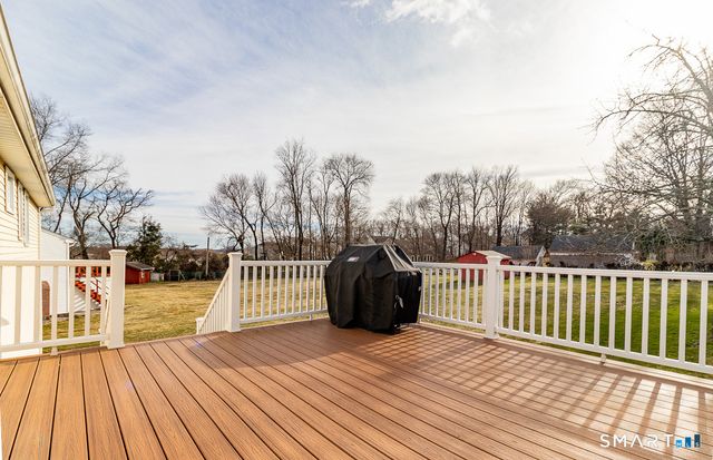 15 Cricket Lane, Newington, CT 06111