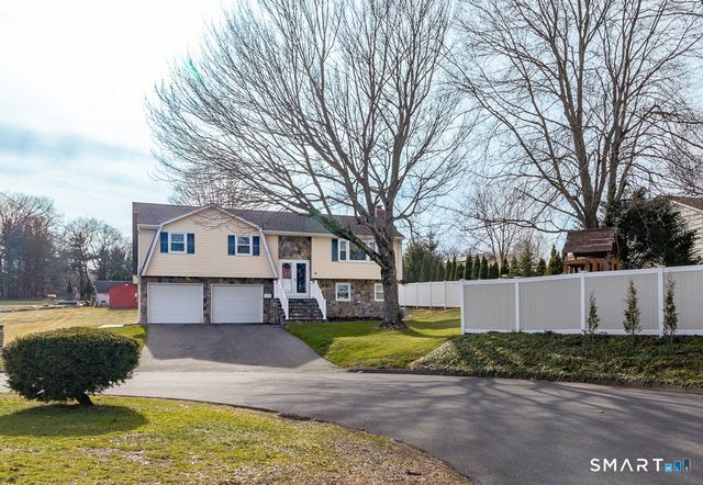 15 Cricket Lane, Newington, CT 06111