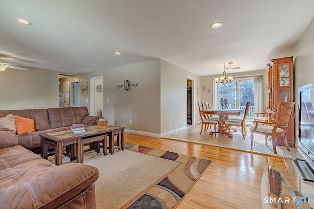 15 Cricket Lane, Newington, CT 06111