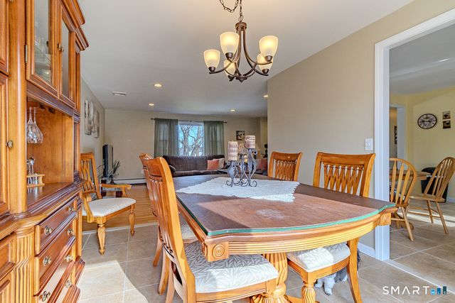 15 Cricket Lane, Newington, CT 06111