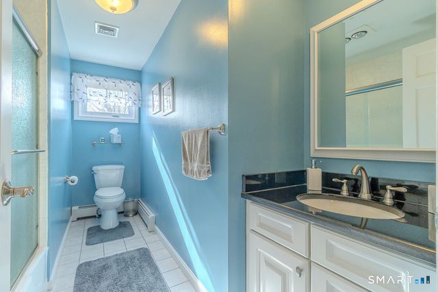 15 Cricket Lane, Newington, CT 06111