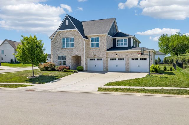 7601 Bussing Pass, College Grove, TN 37046