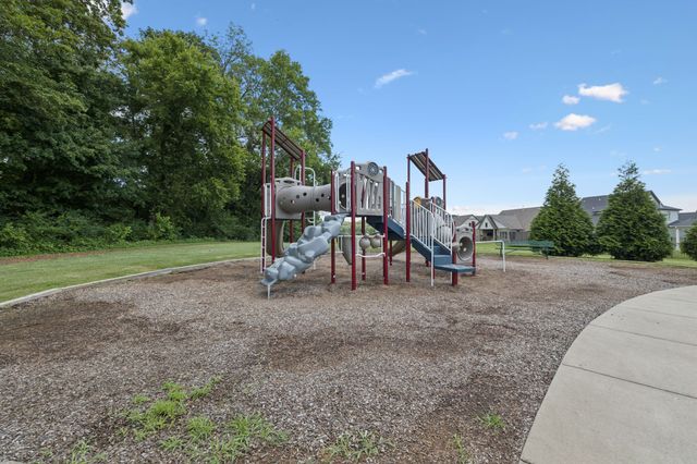 7601 Bussing Pass, College Grove, TN 37046