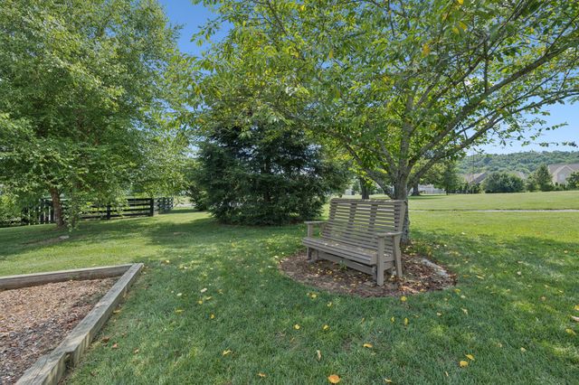 7601 Bussing Pass, College Grove, TN 37046
