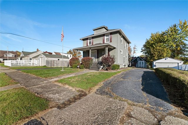 1007 Leslie St, Sharon, PA 16146