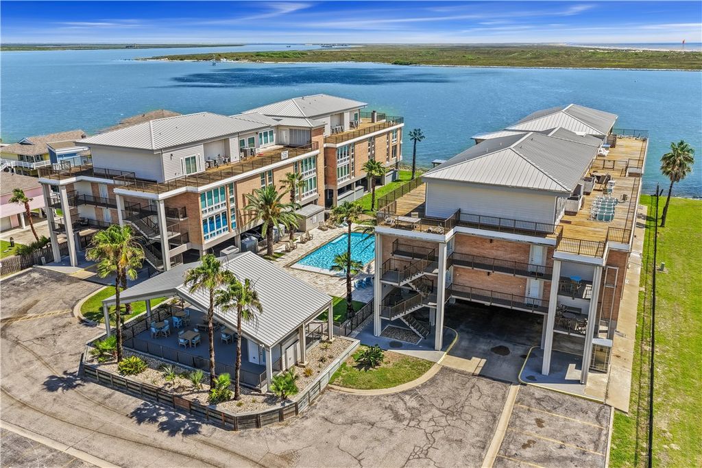 631 Channel View Dr 216, Port Aransas, TX 78373 — exterior