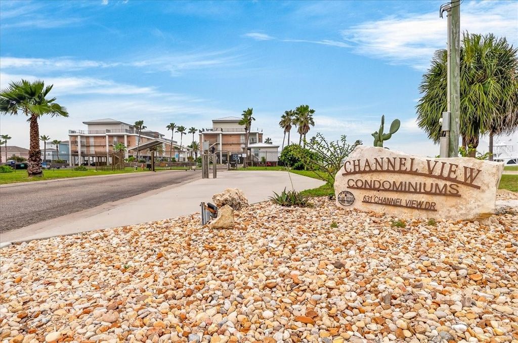 631 Channel View Dr 216, Port Aransas, TX 78373 — photo 2