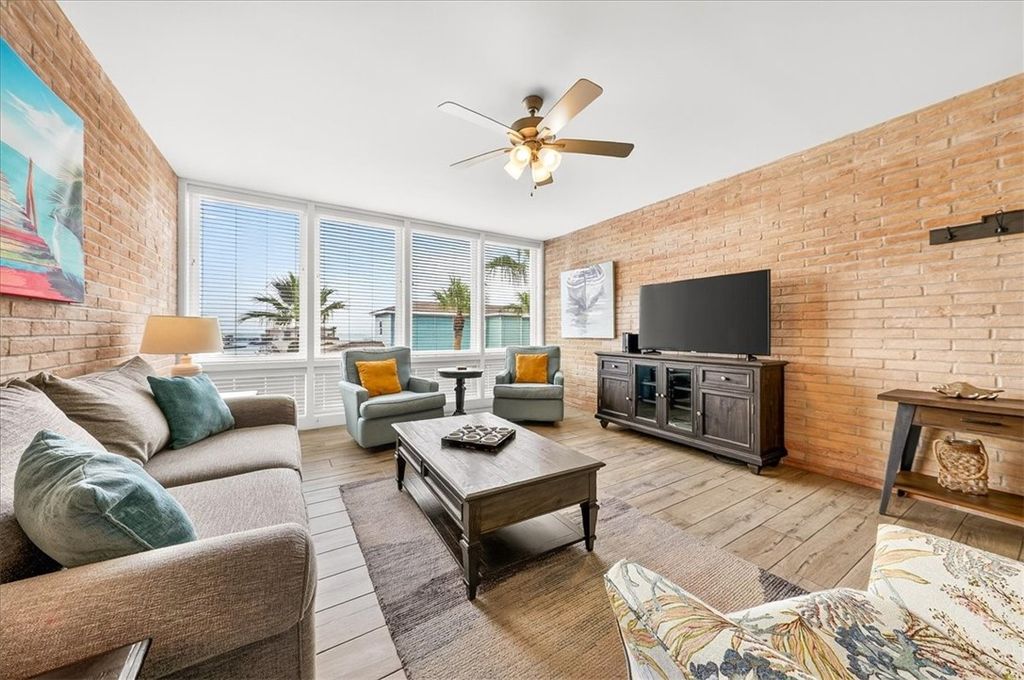 631 Channel View Dr 216, Port Aransas, TX 78373 — photo 4