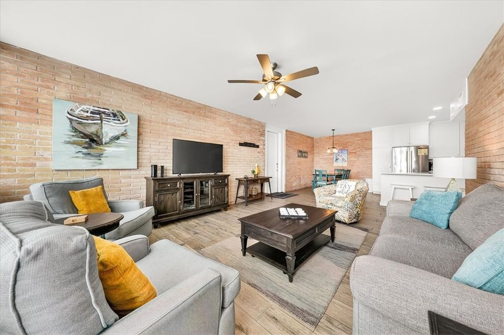 631 Channel View Dr 216, Port Aransas, TX 78373 — photo 5