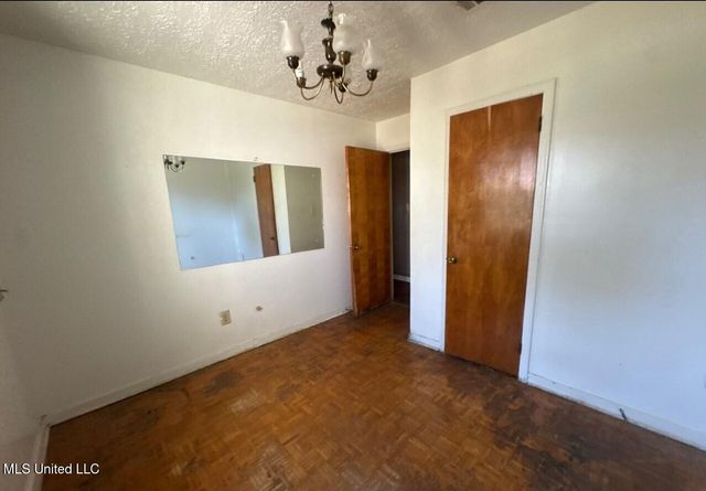 3761 Brinkley Drive, Jackson, MS 39213