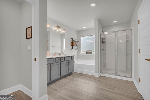 304 Magnolia Villas Dr, Cornelia, GA 30531