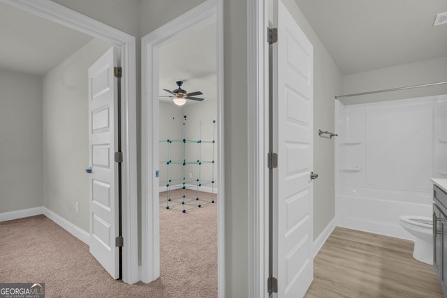 304 Magnolia Villas Dr, Cornelia, GA 30531