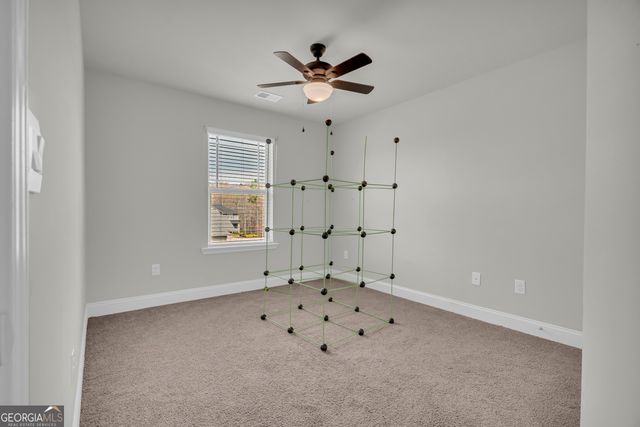 304 Magnolia Villas Dr, Cornelia, GA 30531