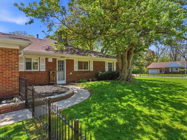 1737 Highbridge Road, Cuyahoga Falls, OH 44223