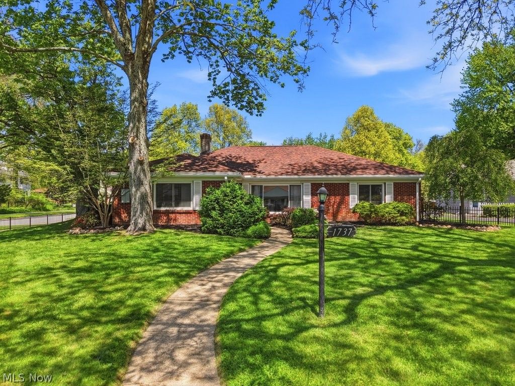 1737 Highbridge Road, Cuyahoga Falls, OH 44223