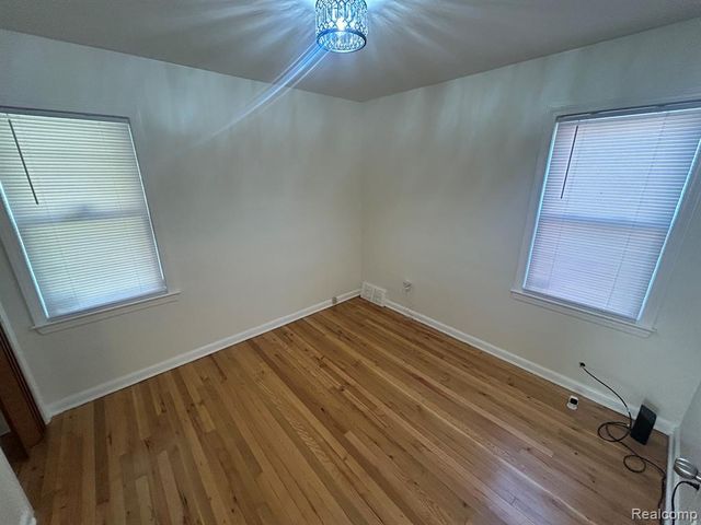 21970 Moross Road, Grosse Pointe, MI 48236