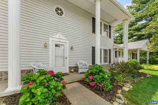 2 SHANNON PL, Staunton, VA 24401