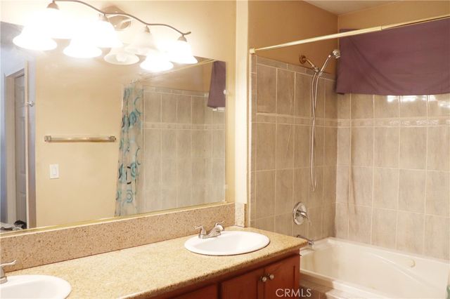 43964 Fallon Drive, Lancaster, CA 93535