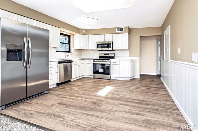 8348 Vasel Drive, Affton, MO 63123