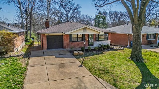 8348 Vasel Drive, Affton, MO 63123