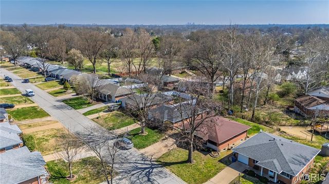 8348 Vasel Drive, Affton, MO 63123