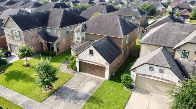 2623 Hunters Side Trail, Fresno, TX 77545