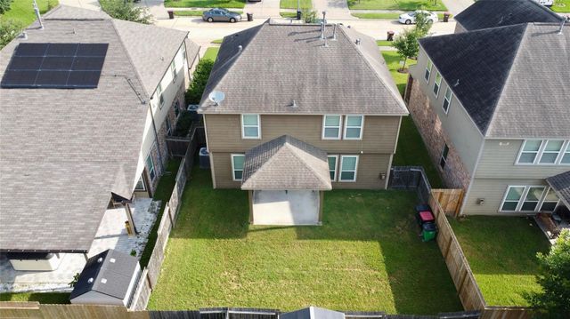 2623 Hunters Side Trail, Fresno, TX 77545