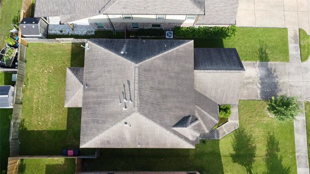 2623 Hunters Side Trail, Fresno, TX 77545