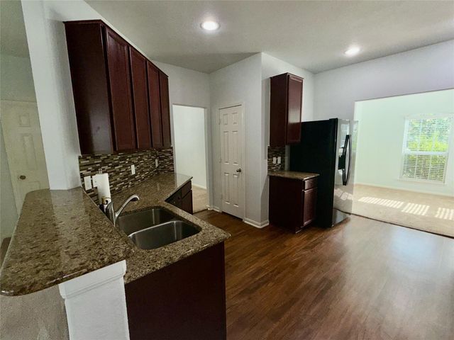 2623 Hunters Side Trail, Fresno, TX 77545