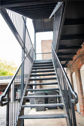2617 Euclid Heights Boulevard 2, Cleveland Heights, OH 44106