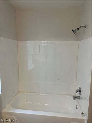 2617 Euclid Heights Boulevard 2, Cleveland Heights, OH 44106