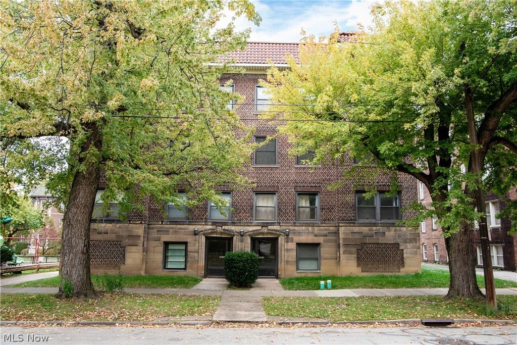 2617 Euclid Heights Boulevard 2, Cleveland Heights, OH 44106