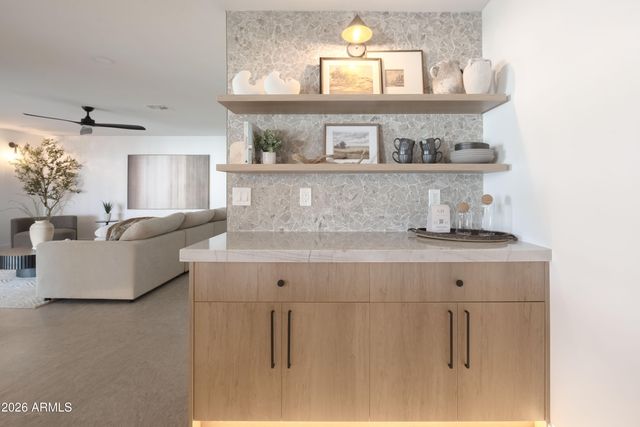 6242 E REDFIELD Road, Scottsdale, AZ 85254