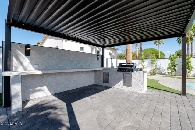 6242 E REDFIELD Road, Scottsdale, AZ 85254